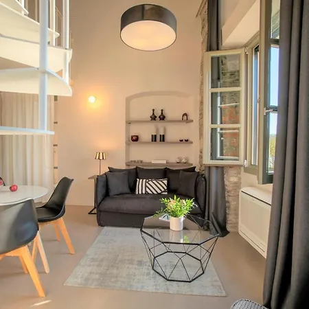 Διαμέρισμα Bifora65 Flats And Garden - Lakeview *