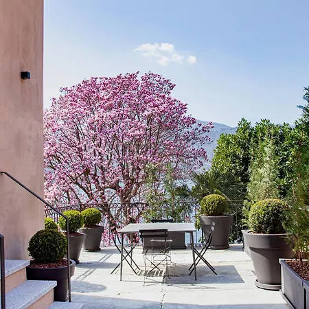 Διαμέρισμα Bifora65 Flats And Garden - Lakeview