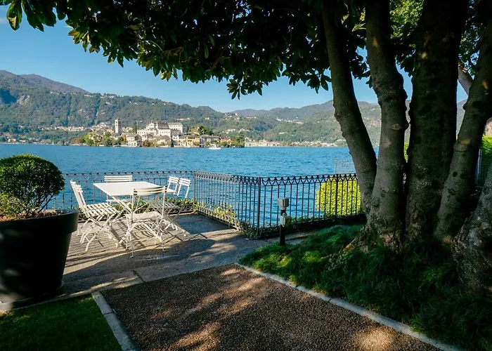 Bifora65 Flats And Garden - Lakeview *