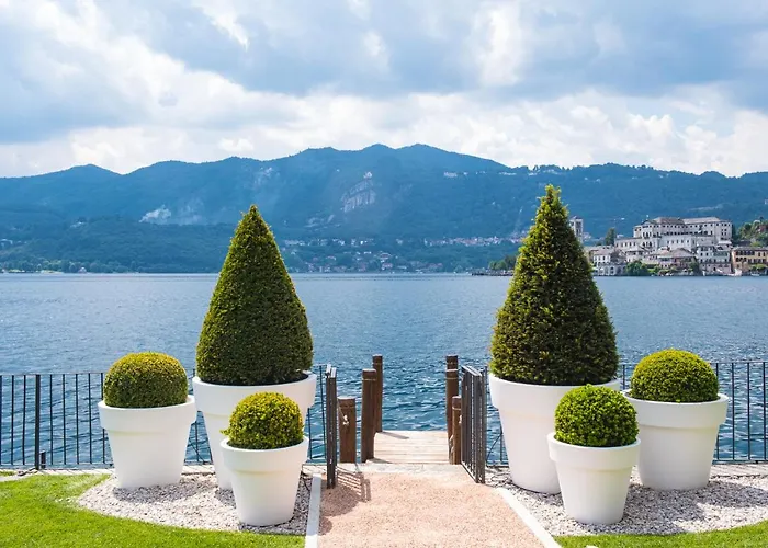 Bifora65 Flats And Garden - Lakeview *
